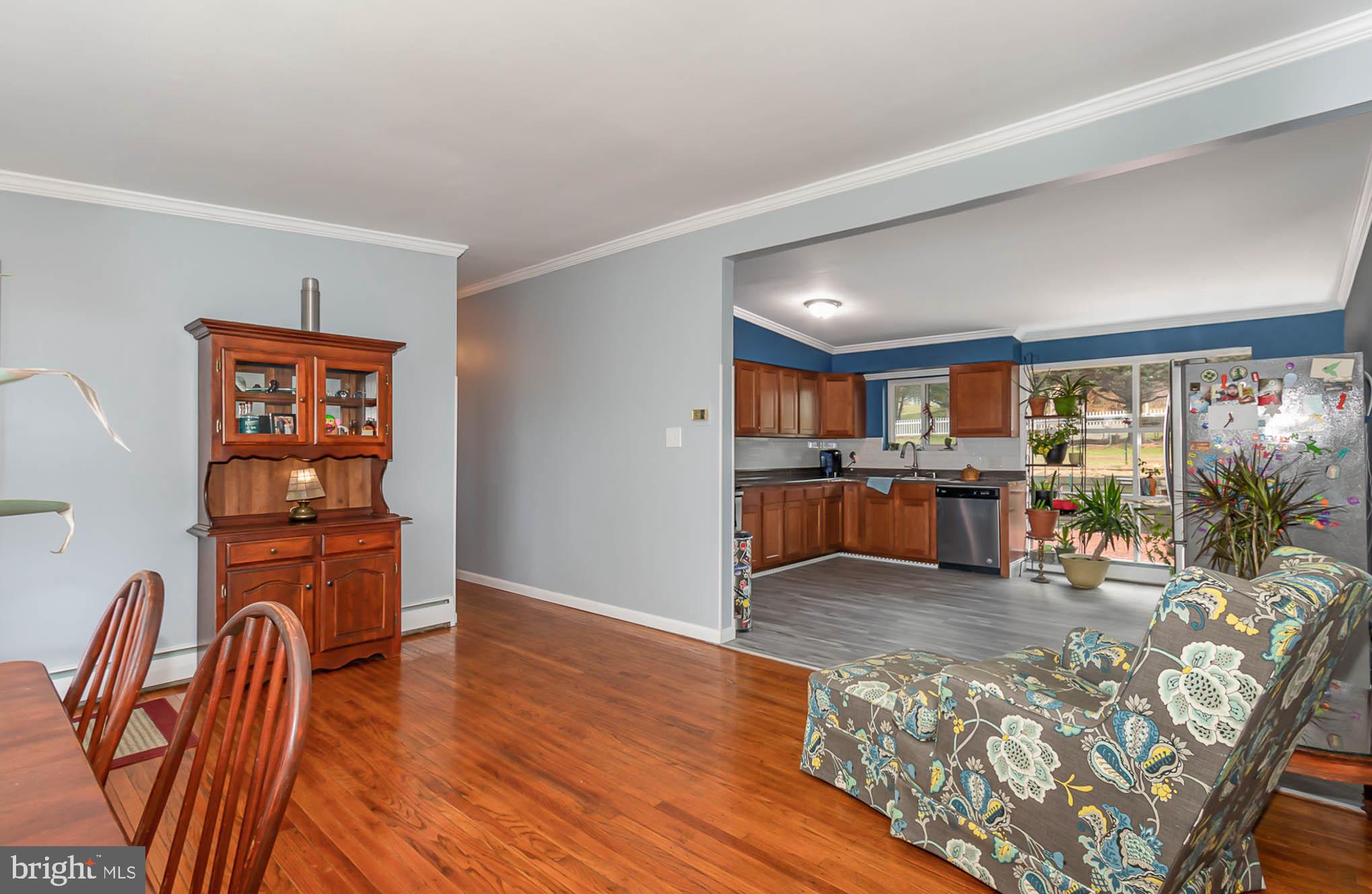 3040 East Prospect Road York, PA 17402 - Photo 4 of 29 Gallery Image 4