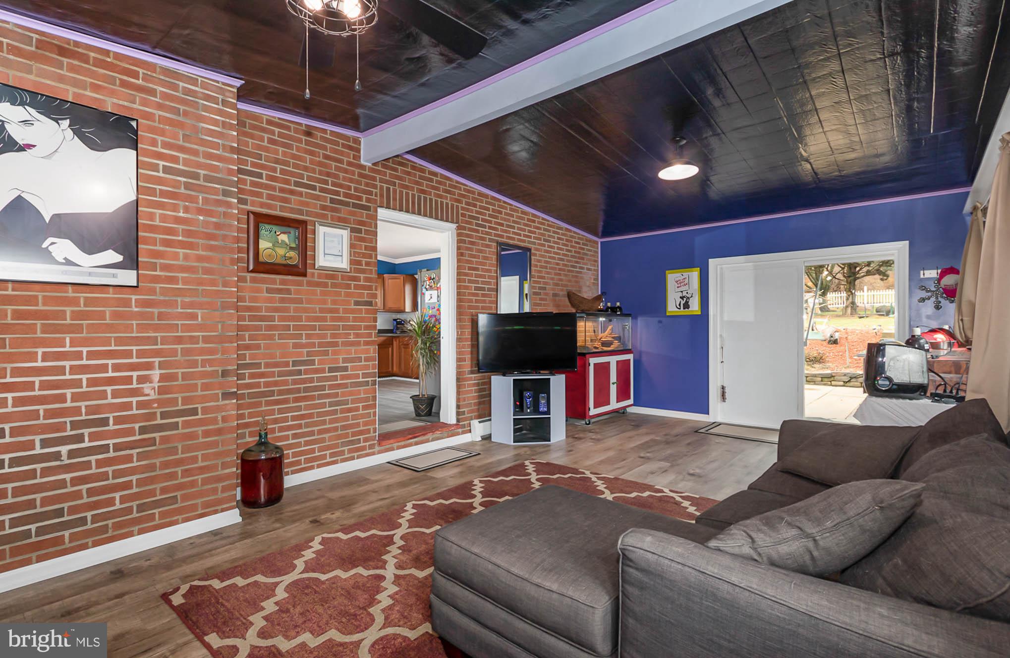 3040 East Prospect Road York, PA 17402 - Photo 9 of 29 Gallery Image 9