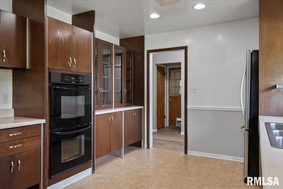 31 Top Hill Lane Springfield, IL 62704 - Photo 18 of 46