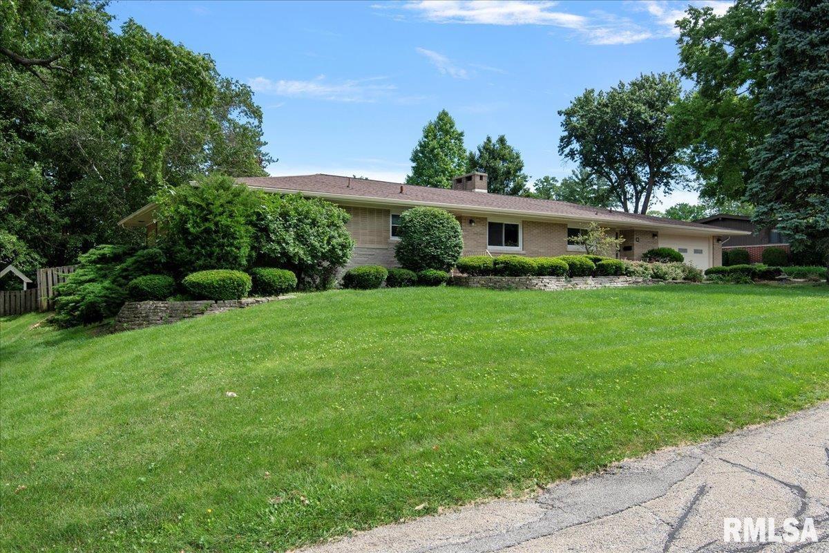 31 Top Hill Lane Springfield, IL 62704 - Photo 3 of 46