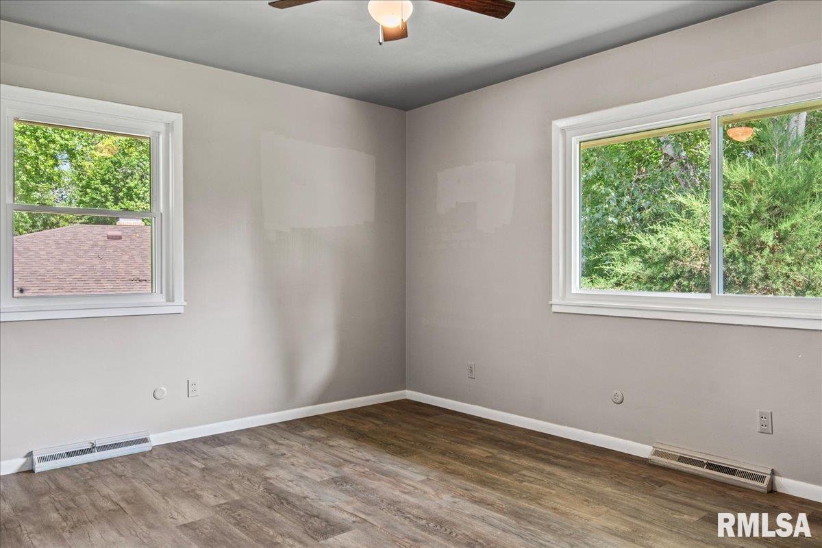 31 Top Hill Lane Springfield, IL 62704 - Photo 31 of 46