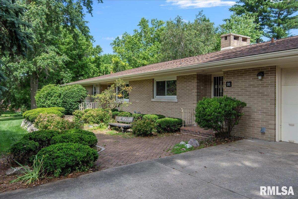 31 Top Hill Lane Springfield, IL 62704 - Photo 5 of 46