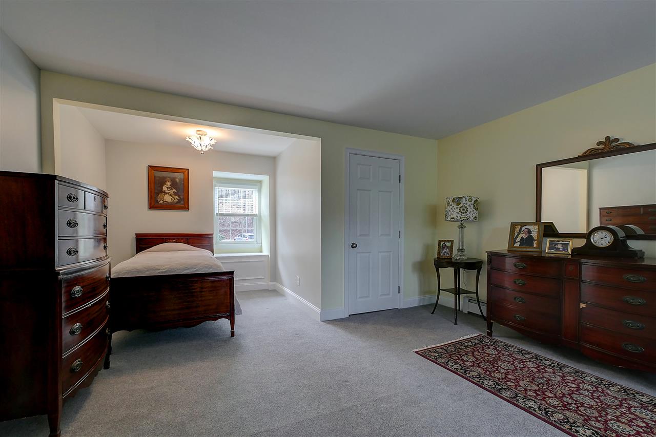 163 Wallace Road Goffstown, NH 03045 - Photo 22 of 40