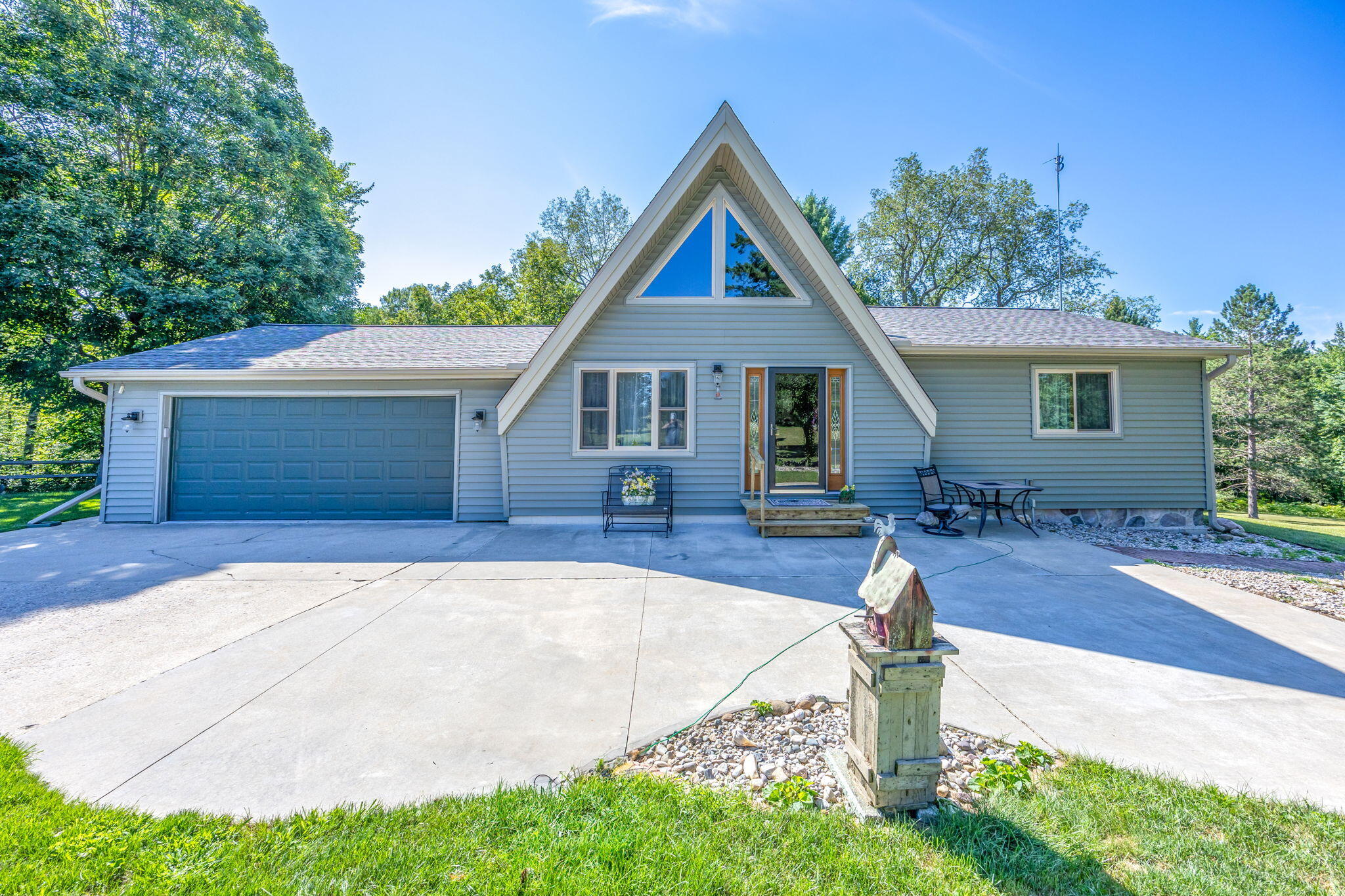 6401 West 50 1/2 Road Cadillac, MI 49601 - Photo 2 of 45 2