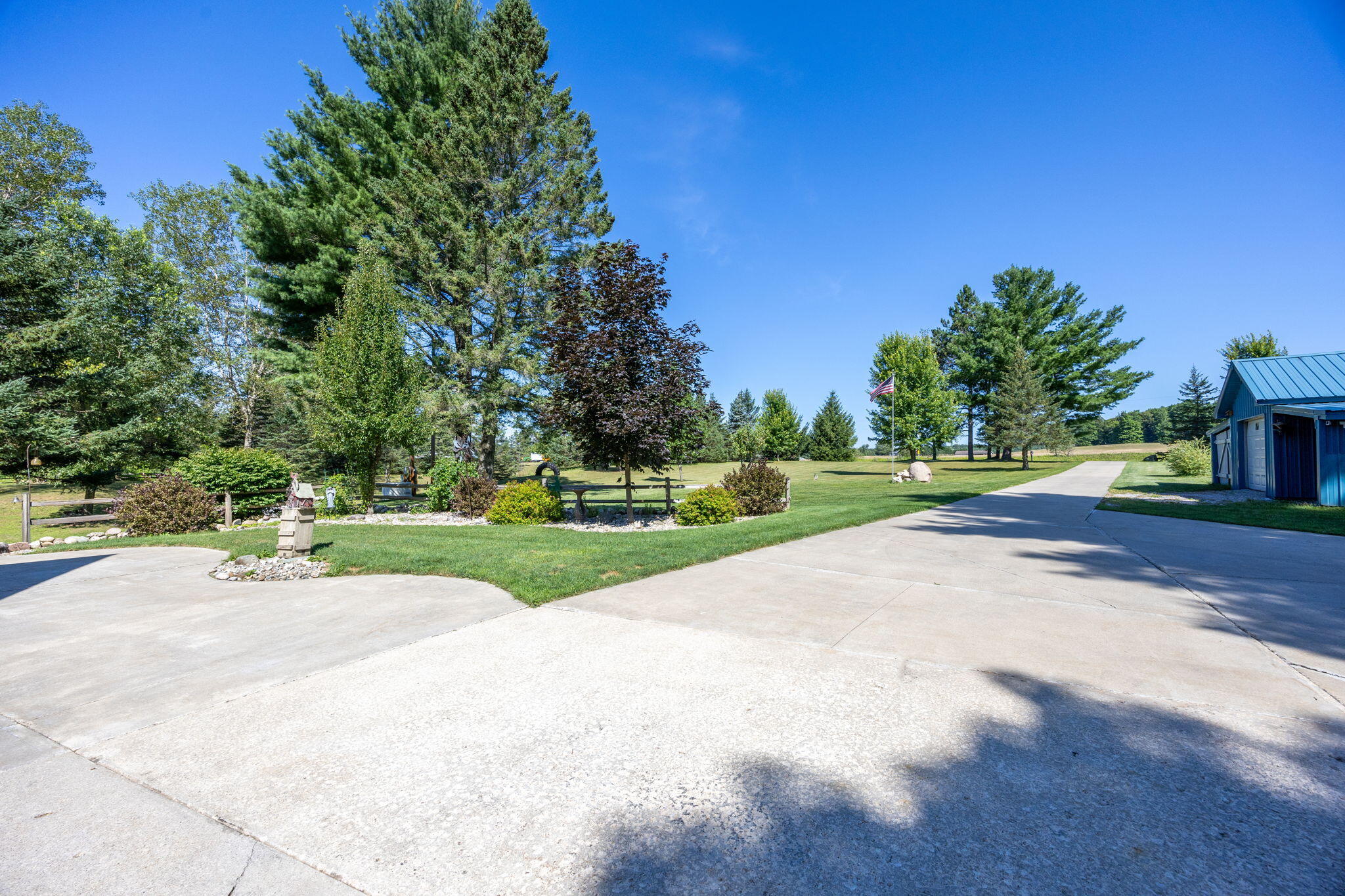 6401 West 50 1/2 Road Cadillac, MI 49601 - Photo 33 of 45 11