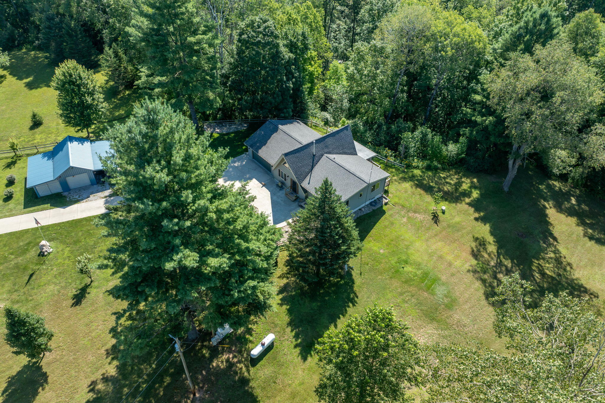6401 West 50 1/2 Road Cadillac, MI 49601 - Photo 44 of 45 40
