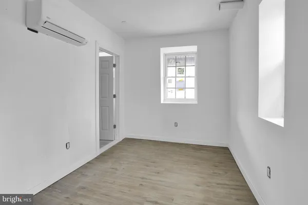 $1,375 | 7037 Ridge Avenue, Unit 1B, Philadelphia, PA 19128