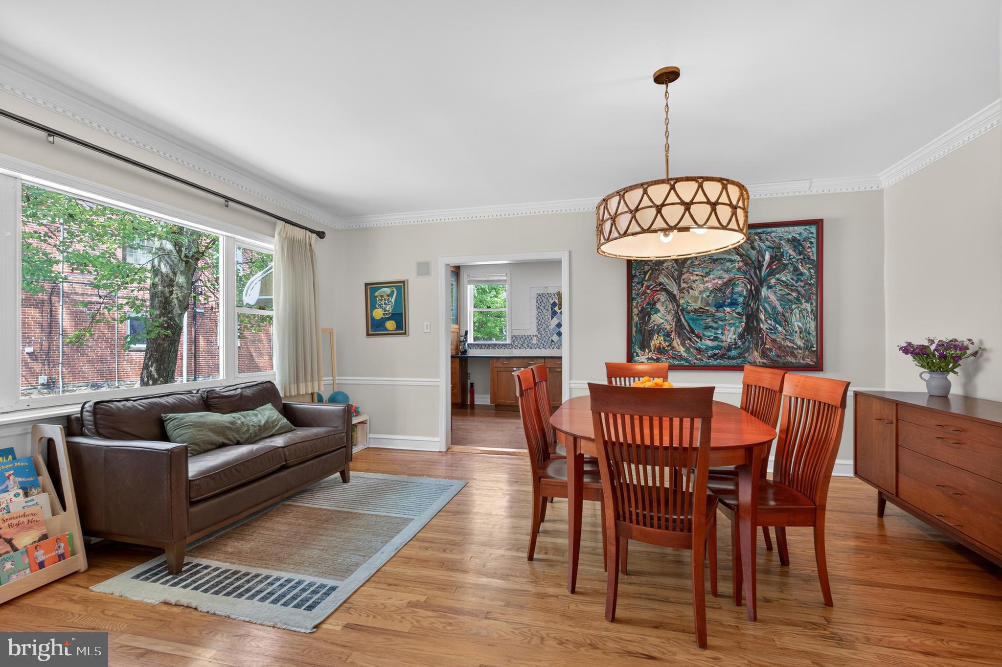 724 South Mt Pleasant Road Philadelphia, PA 19119 - Photo 4 of 20