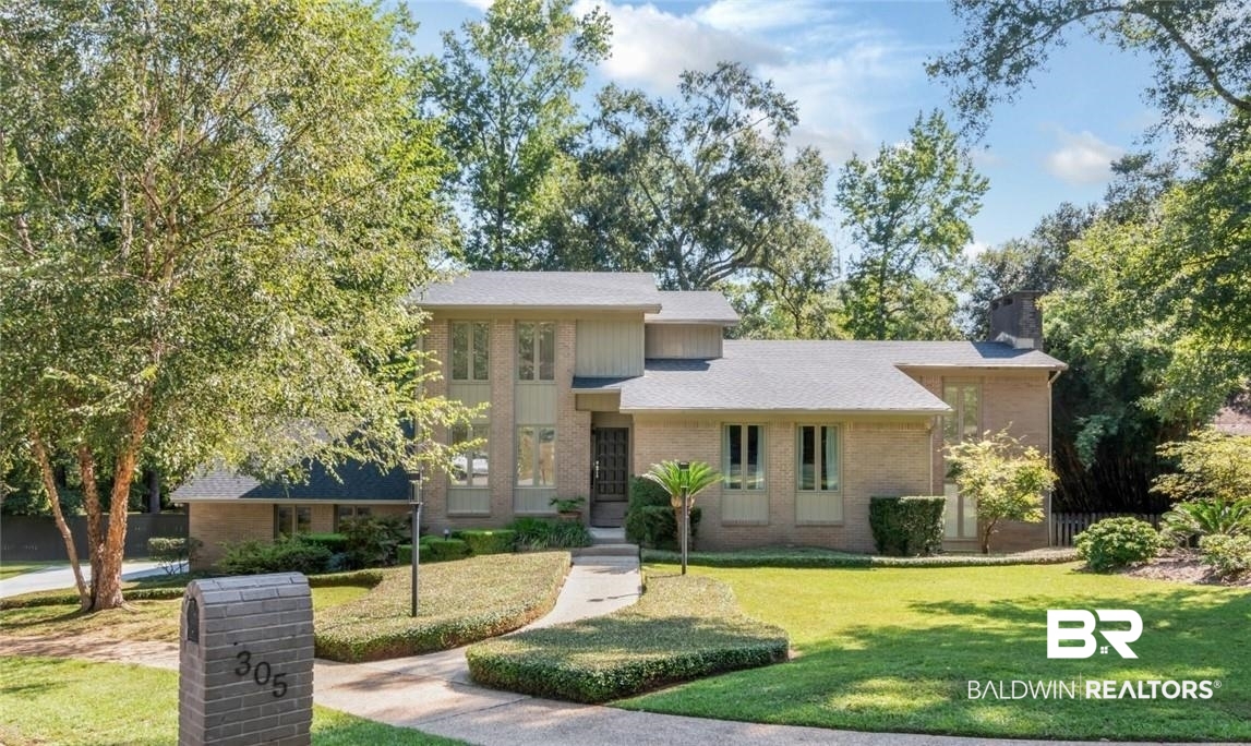305 Fern Hill Court Mobile, AL 36608 - Photo 53 of 53 View of front facade with a front yard