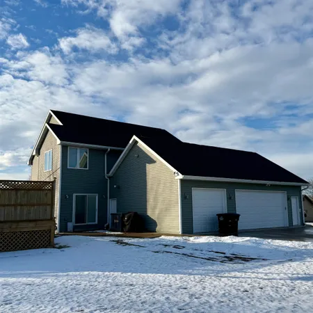 $479,900 | 1410 South Prospect Street, Shawano, WI 54166