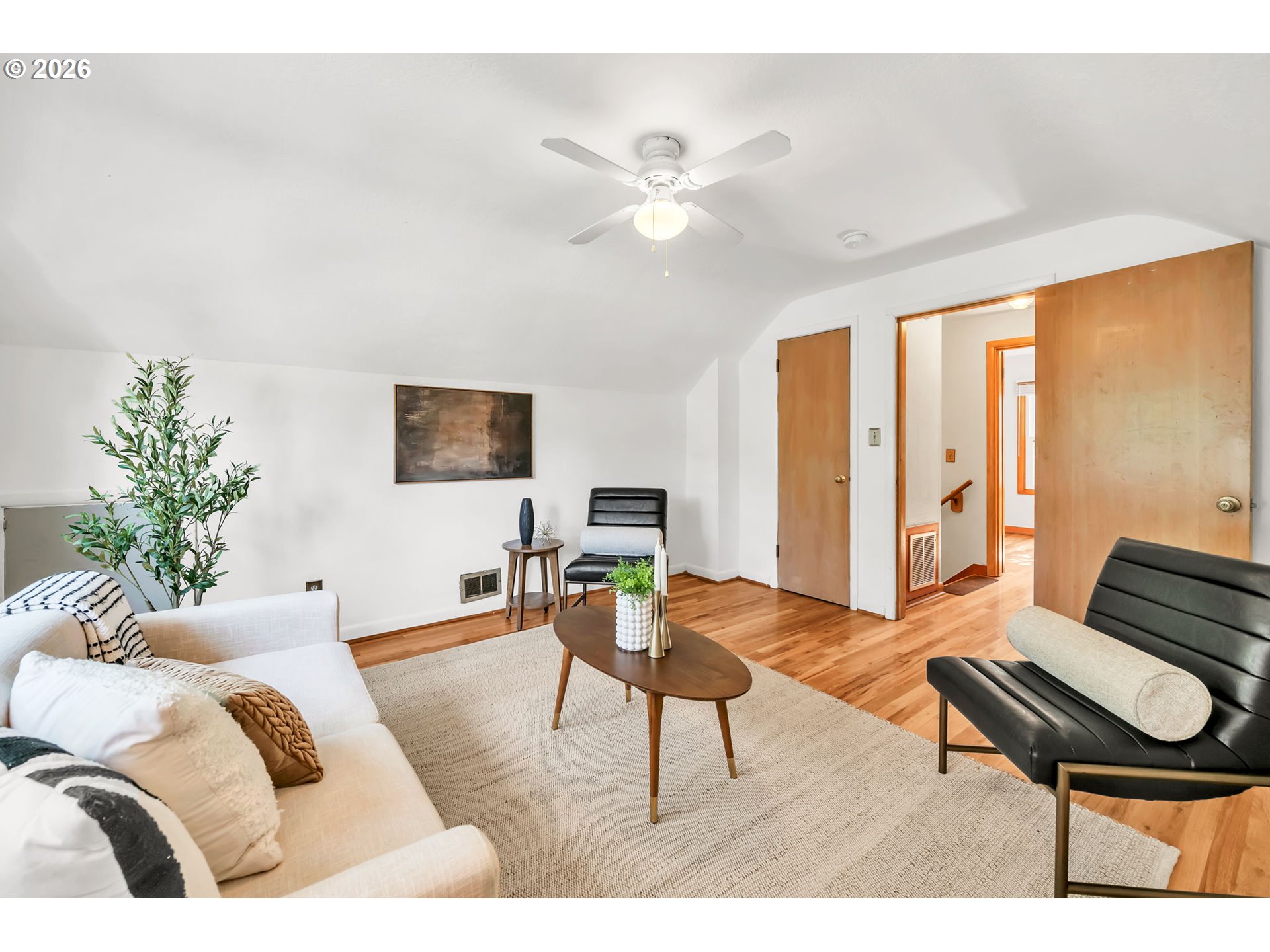 4218 Southeast Rural Street Portland, OR 97206 - Photo 21 of 31 Gallery Image 21