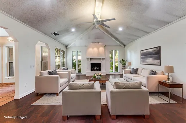 $395,995 | 1505 Meadow Glen Street, Richardson, TX 75081