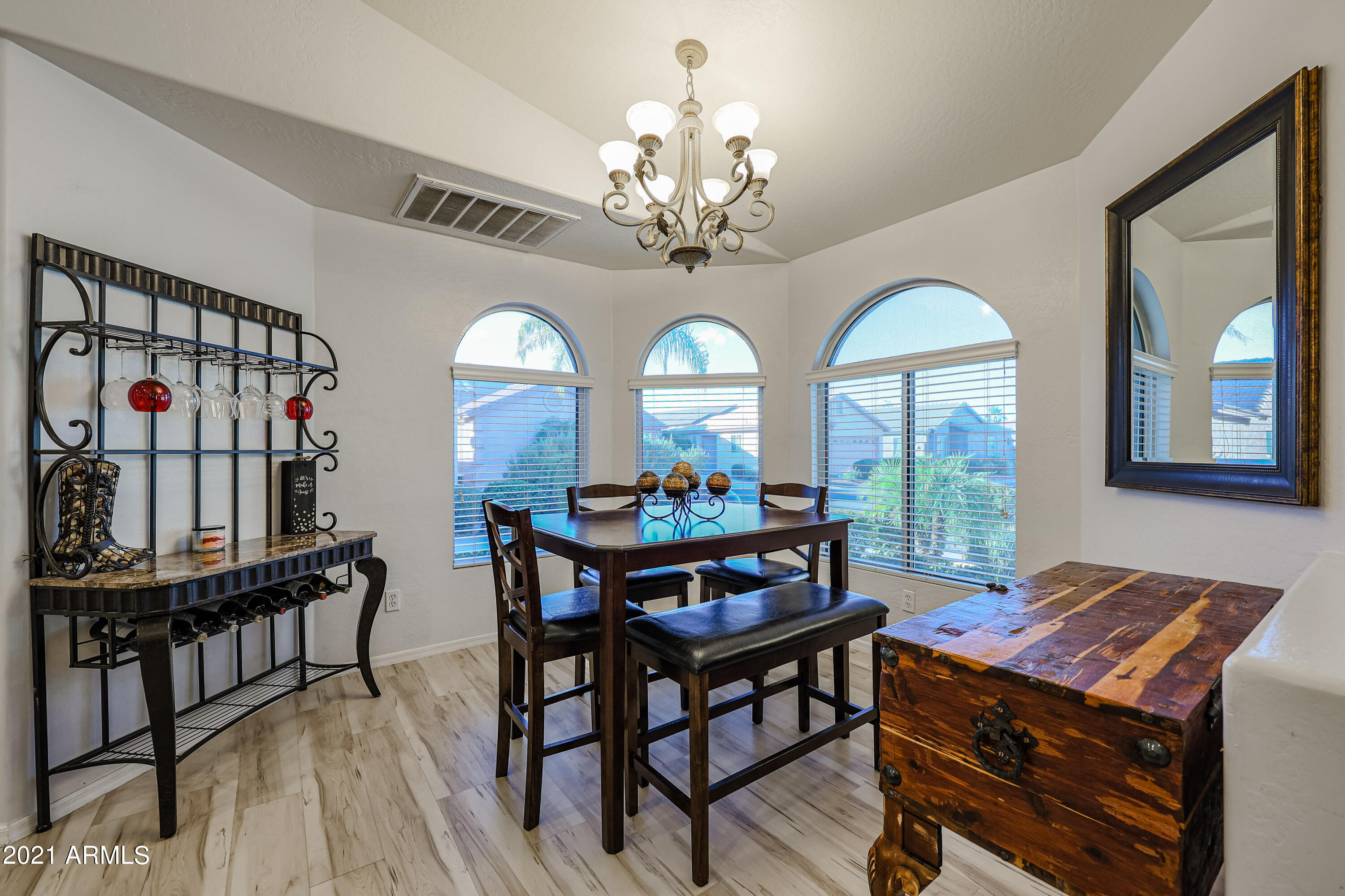 2143 East Danbury Road Phoenix, AZ 85022 - Photo 4 of 17 B (1)