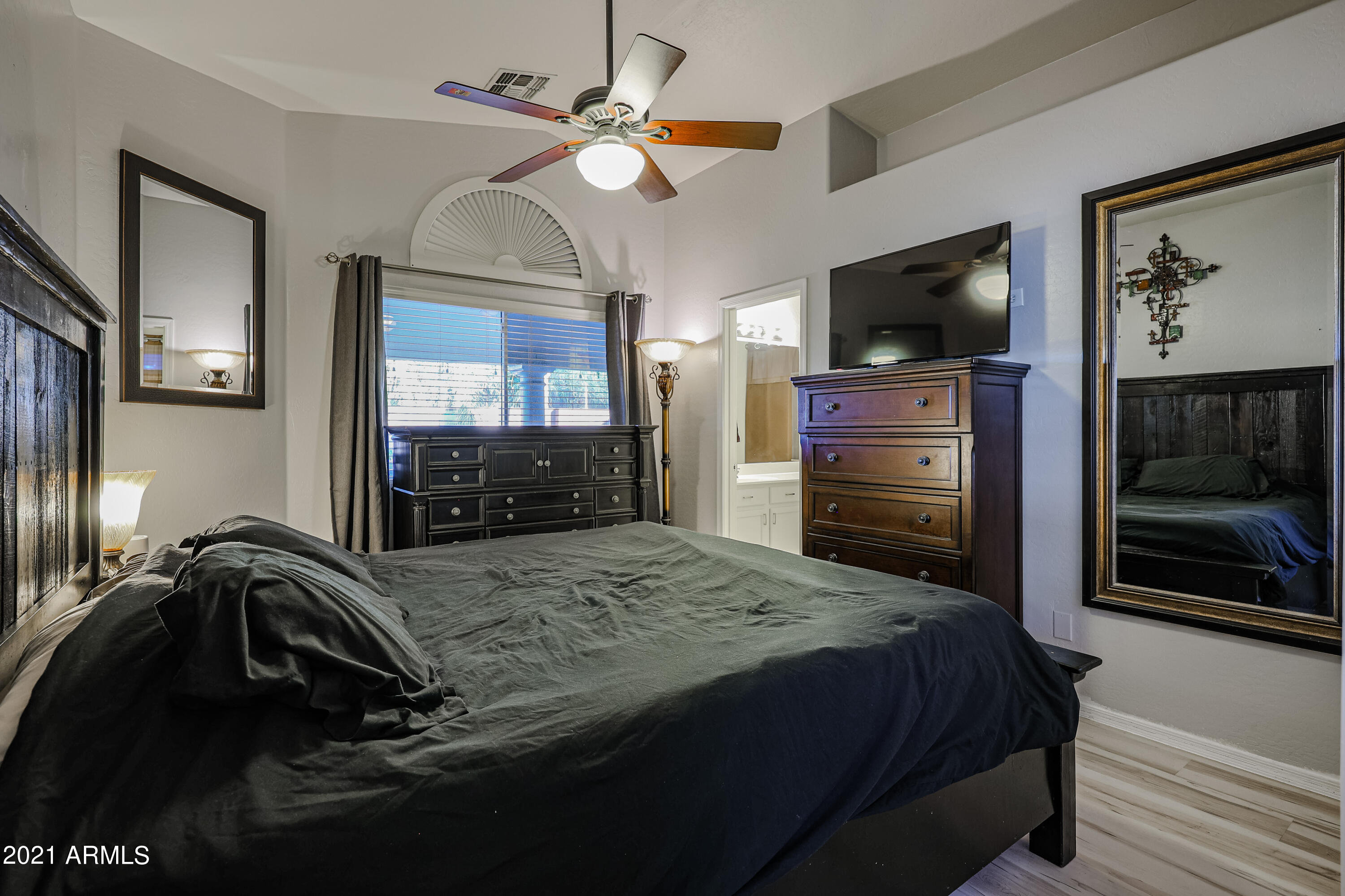 2143 East Danbury Road Phoenix, AZ 85022 - Photo 8 of 17 B (18)