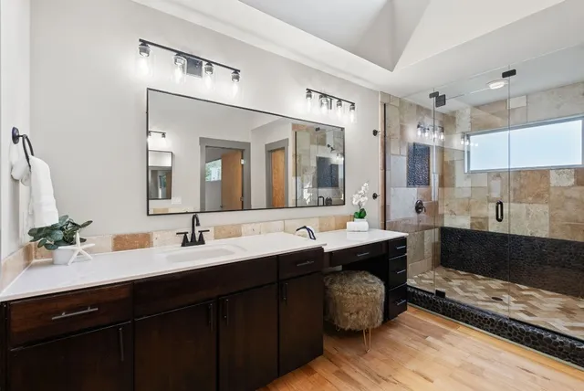 $1,600,000 | 5607 Jim Hogg Avenue, Austin, TX 78756