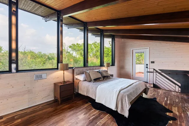 $1,600,000 | 5607 Jim Hogg Avenue, Austin, TX 78756