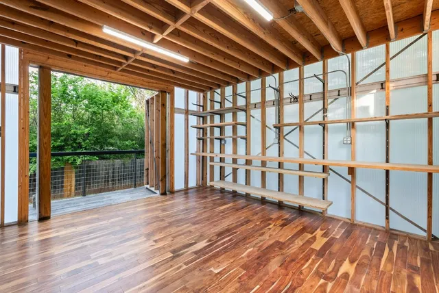 $1,600,000 | 5607 Jim Hogg Avenue, Austin, TX 78756