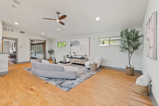 $1,600,000 | 5607 Jim Hogg Avenue, Austin, TX 78756