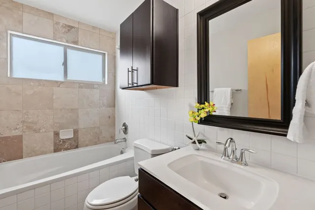 $1,600,000 | 5607 Jim Hogg Avenue, Austin, TX 78756