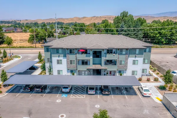 $86,052,715 | 3126 East Victory Road, Nampa, ID 83687