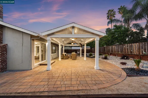 $950,000 | 3875 Logan Court, Concord, CA 94519