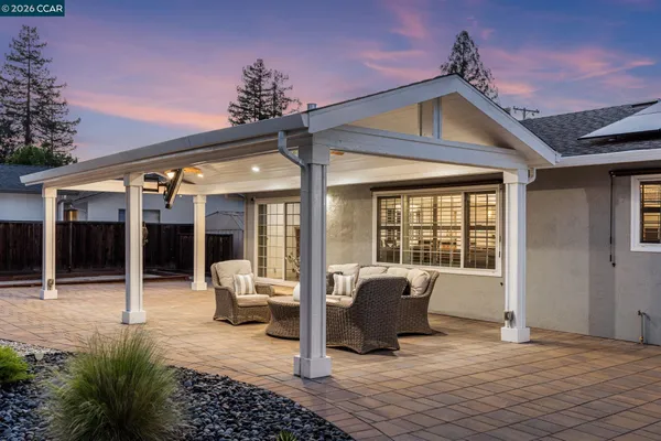 $950,000 | 3875 Logan Court, Concord, CA 94519