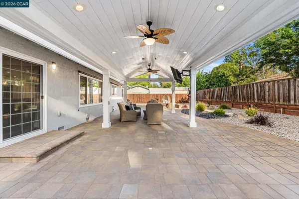 $950,000 | 3875 Logan Court, Concord, CA 94519