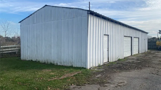 $900 | 32910 Morrison Road, Unit A, Brookshire, TX 77423