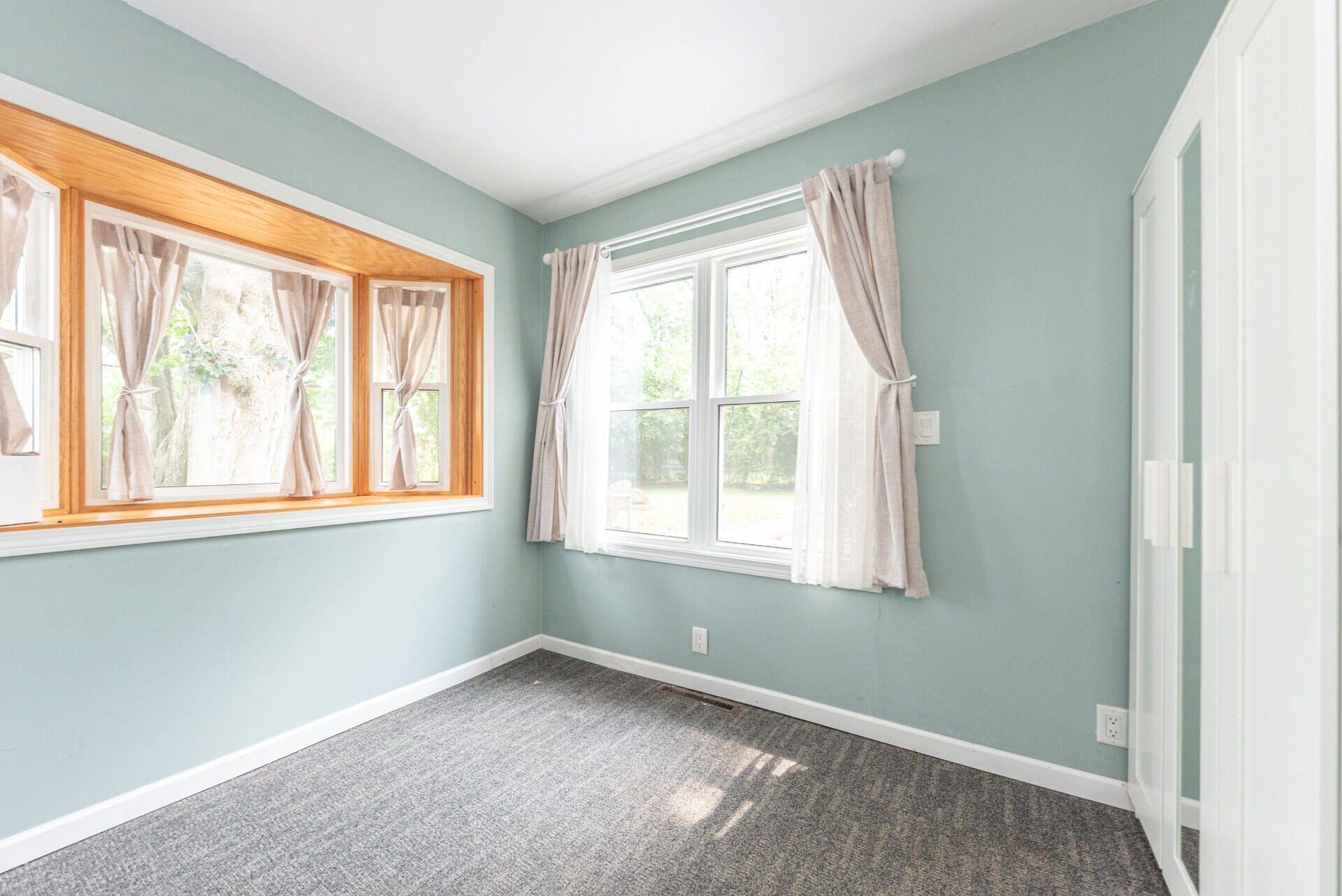562 Brookside Road Ypsilanti, MI 48197 - Photo 24 of 36 00__18