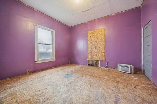 a view of livingroom with hardwood