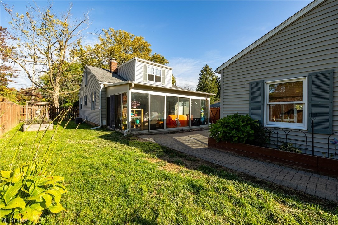 134 Fuller Road Elyria, OH 44035 - Photo 3 of 34 Gallery Image 3