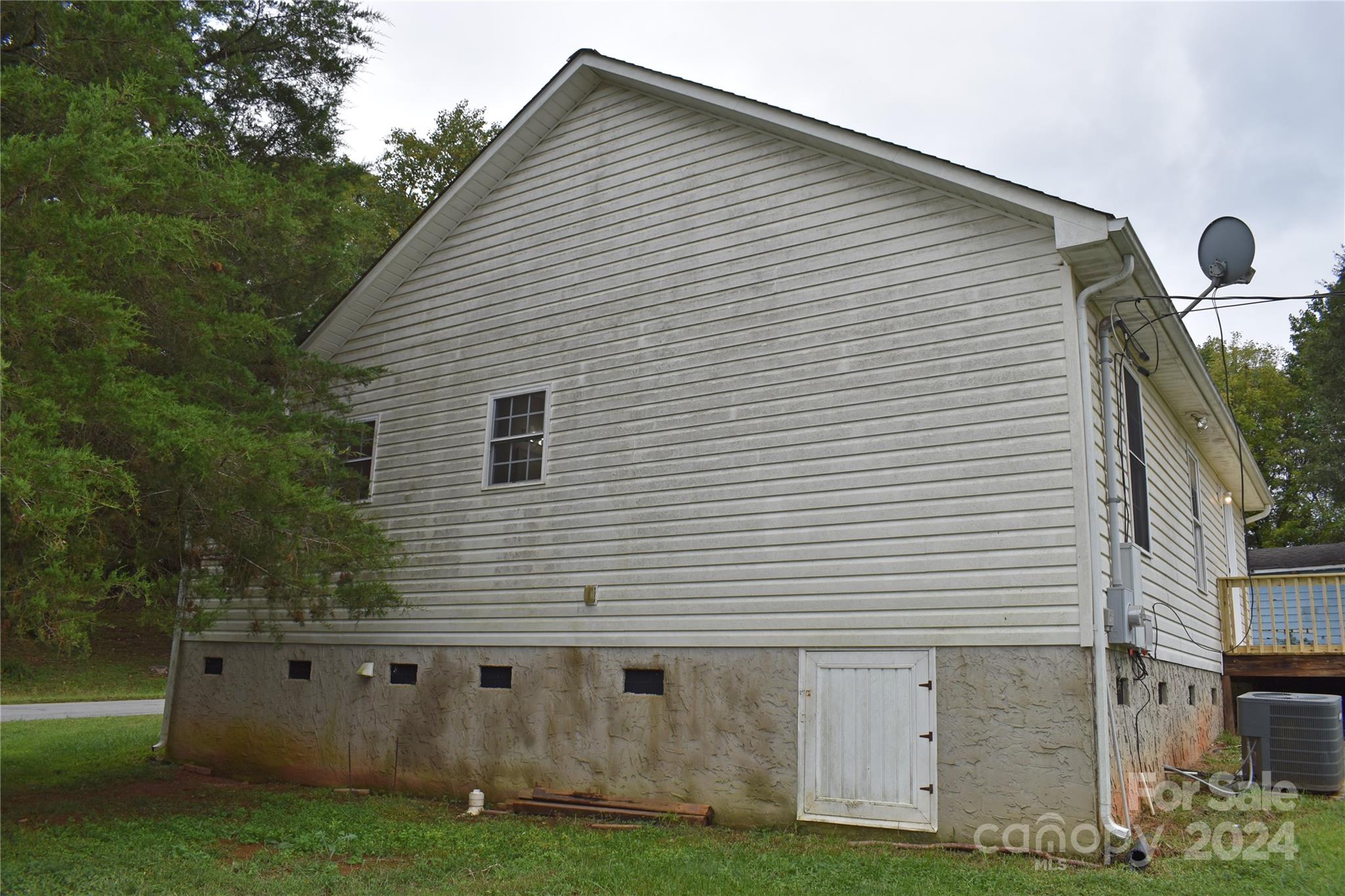 1640 Laboratory Road Lincolnton, NC 28092 - Photo 32 of 45 Gallery Image 32