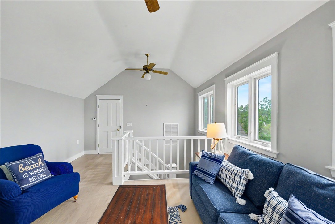 20 Roxbury Road Narragansett, RI 02882 - Photo 32 of 42