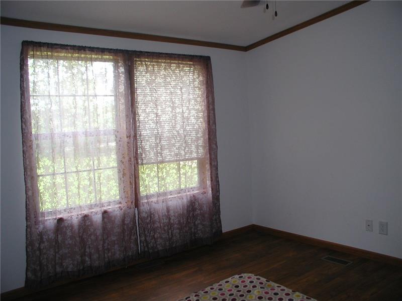 2522 Oneida Valley Road Petrolia, PA 16050 - Photo 4 of 22 Gallery Image 4