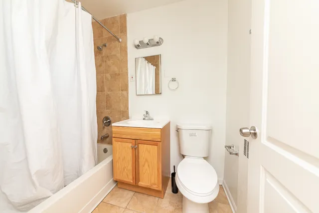 $1,500 | 233 Custer Avenue, Unit 3, Evanston, IL 60202