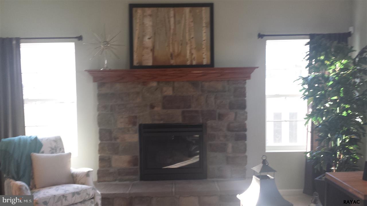 766 Countryside Road, Unit 253 Seven Valleys, PA 17360 - Photo 2 of 3 Gallery Image 2