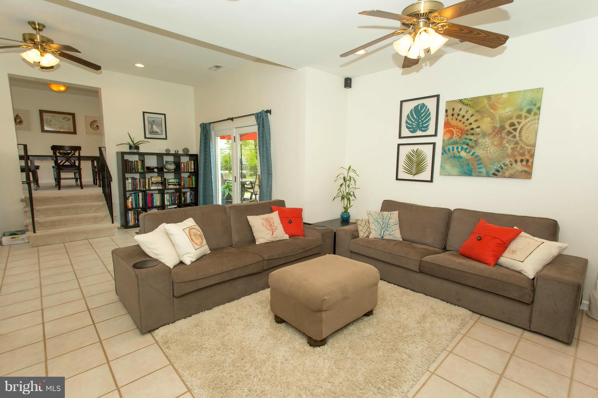 8826 Cooper Road Alexandria, VA 22309 - Photo 18 of 27 Family Room