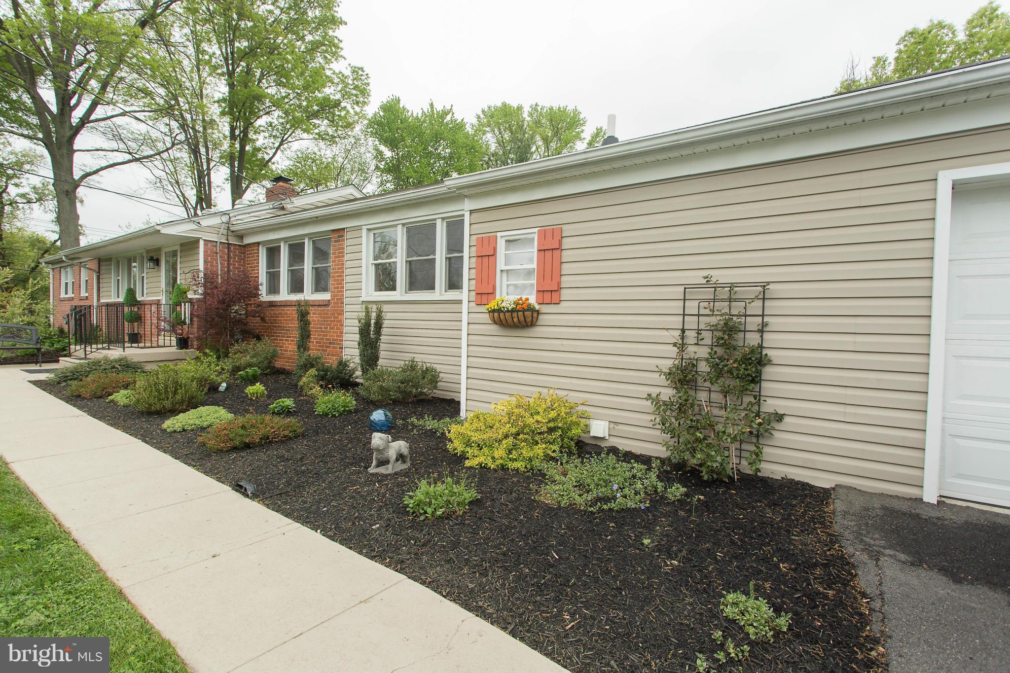 8826 Cooper Road Alexandria, VA 22309 - Photo 20 of 27 Exterior (Front)