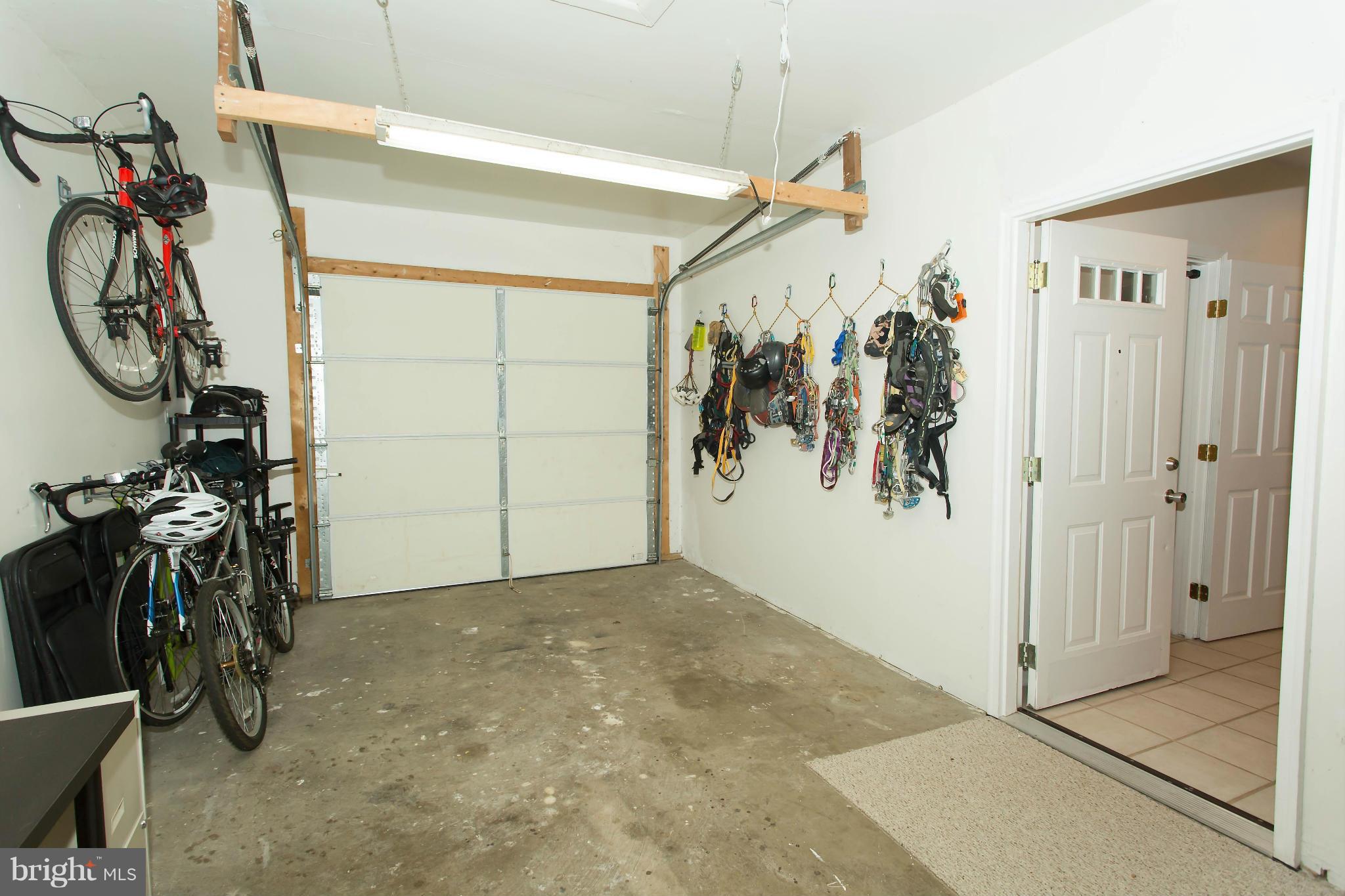 8826 Cooper Road Alexandria, VA 22309 - Photo 24 of 27 Interior (General)