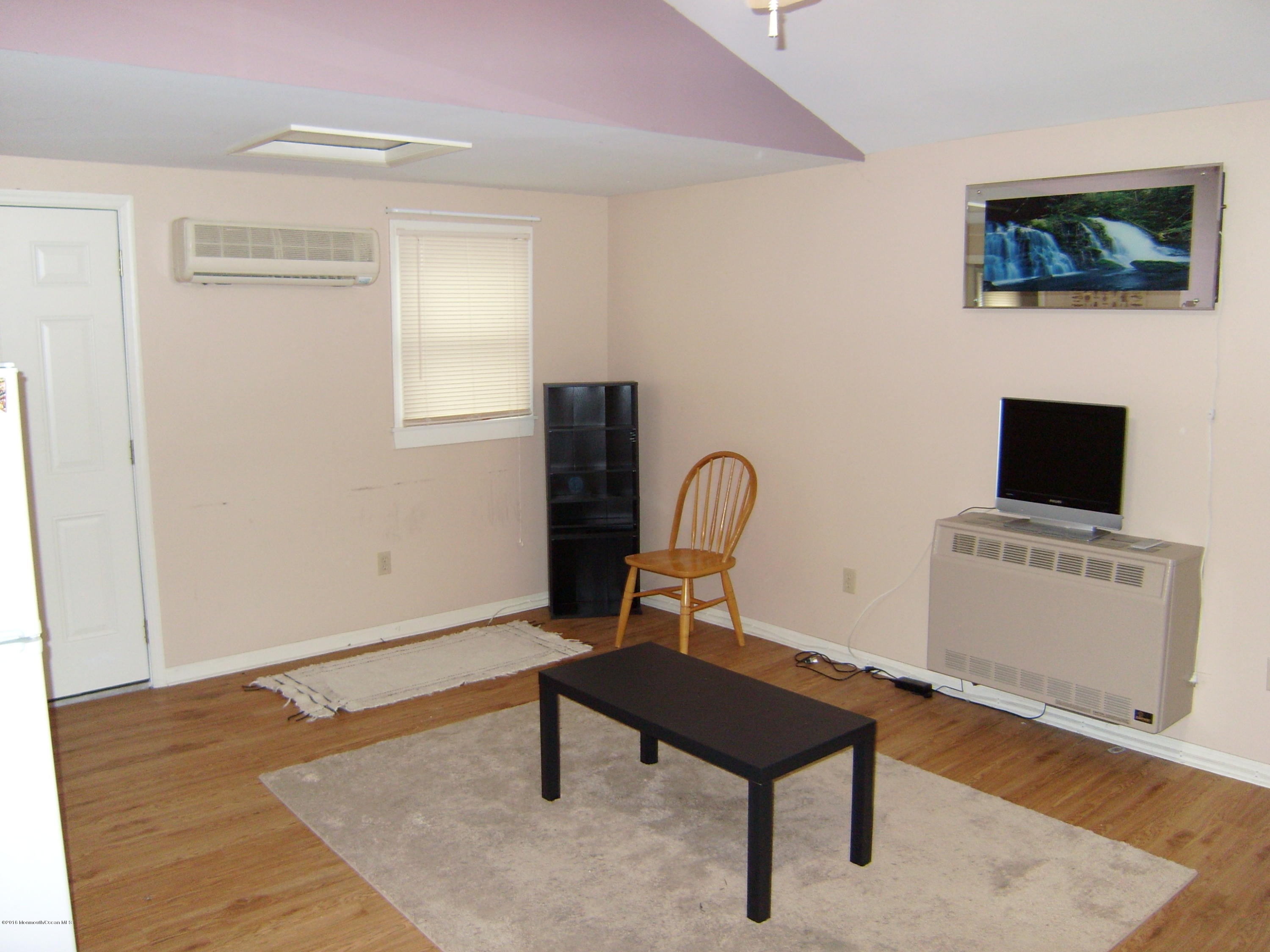 327 New Bedford Road, Unit COTTAGE Belmar, NJ 07719 - Photo 4 of 5 SL740458