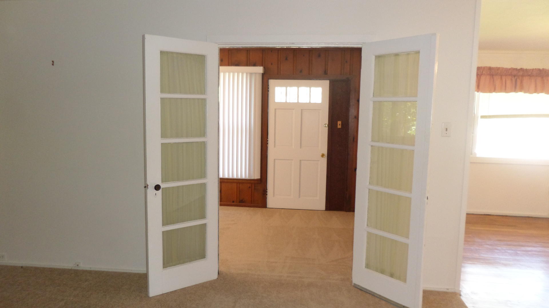 118 East Pasadena Road Oak Ridge, TN 37830 - Photo 7 of 27 French Doors