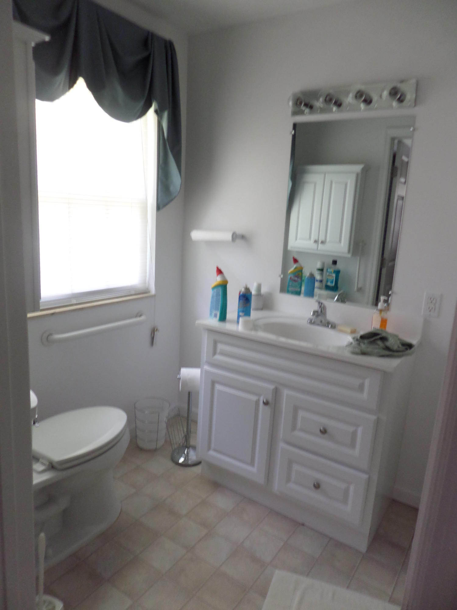 118 East Pasadena Road Oak Ridge, TN 37830 - Photo 10 of 27 Updated Master Bath