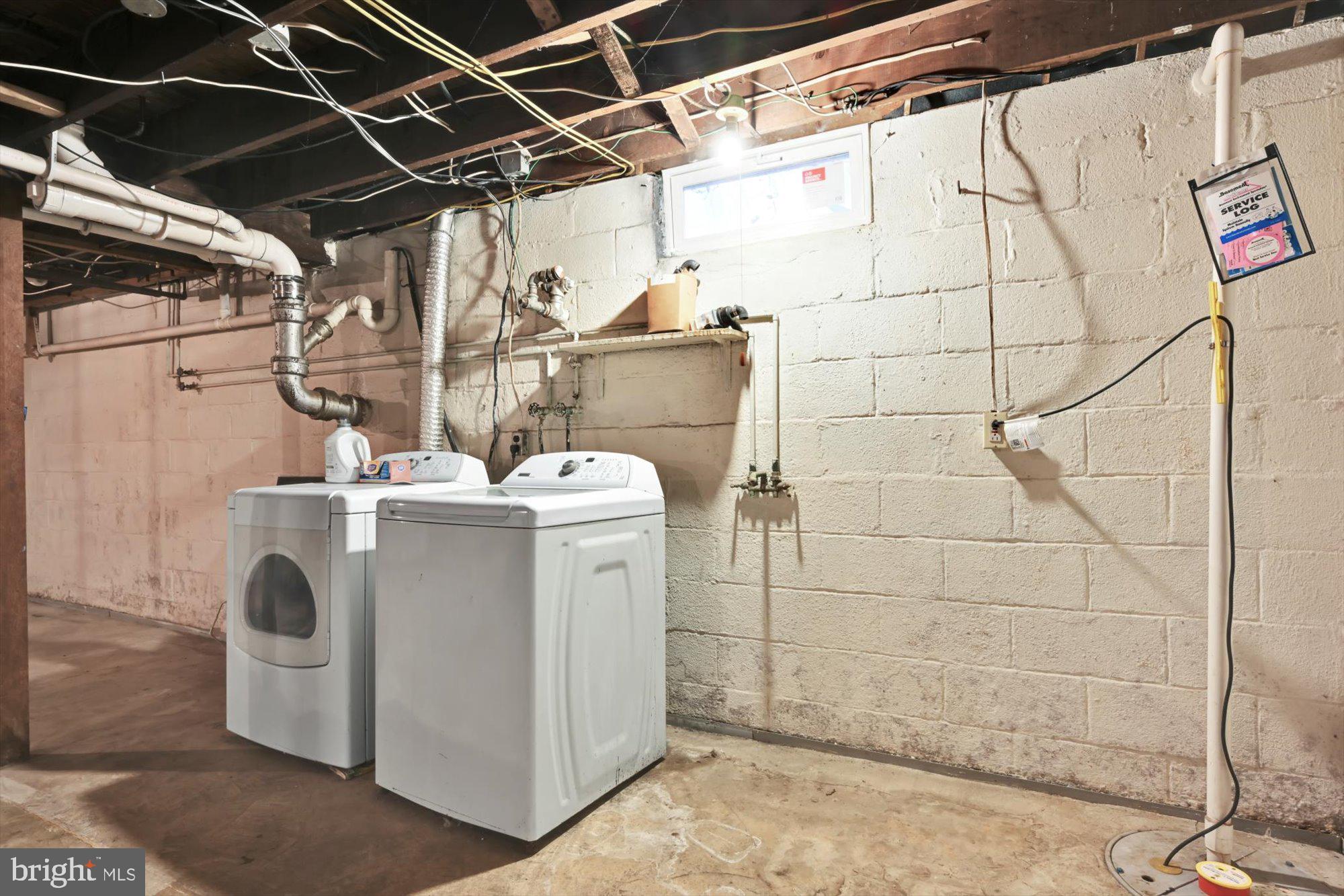1130 Van Reed Road Reading, PA 19605 - Photo 27 of 39 a utility room with dryer and washer