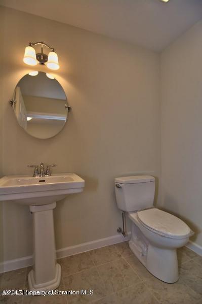 94 Wyndham Road Clarks Summit, PA 18411 - Photo 16 of 22 Gallery Image 16