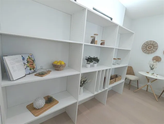 $2,690,000 | 2110 Michele Drive, Sarasota, FL 34231