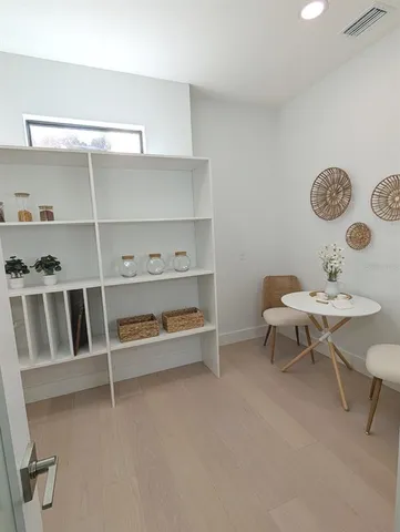 $2,690,000 | 2110 Michele Drive, Sarasota, FL 34231