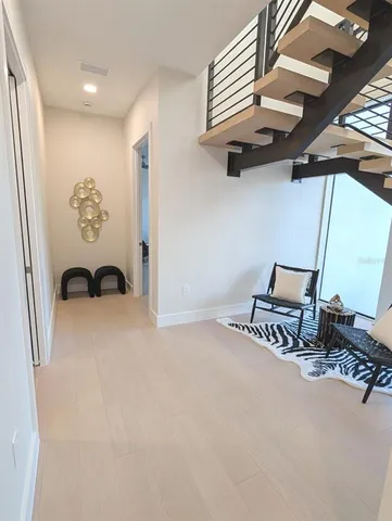 $2,690,000 | 2110 Michele Drive, Sarasota, FL 34231