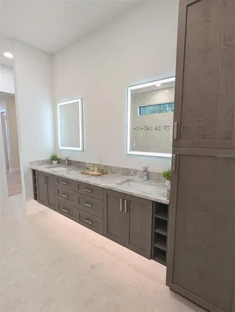 $2,549,000 | 2110 Michele Drive, Sarasota, FL 34231