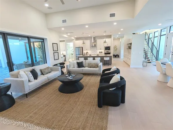 $2,549,000 | 2110 Michele Drive, Sarasota, FL 34231