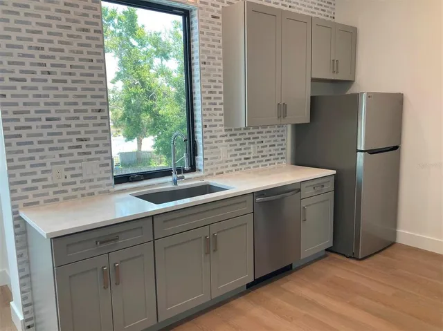 $2,690,000 | 2110 Michele Drive, Sarasota, FL 34231